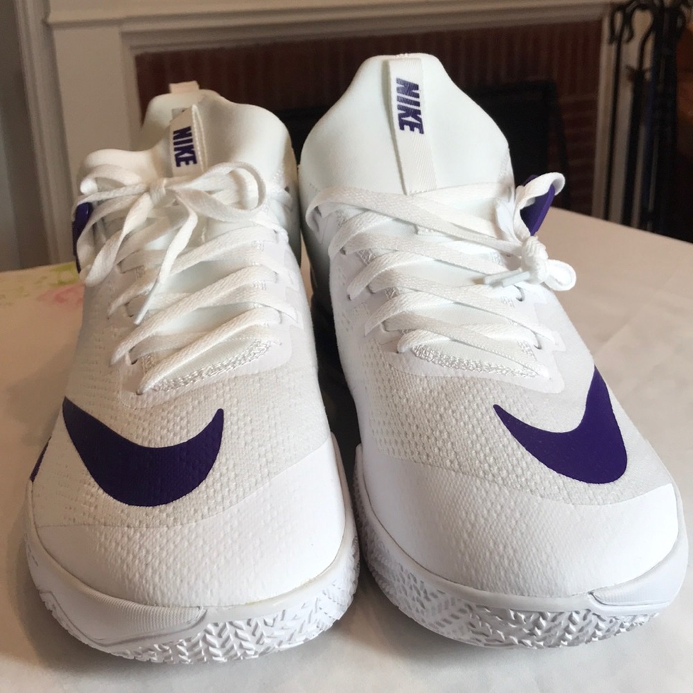 Nike Zoom Basketball shoes #942802 NWT. 14.5